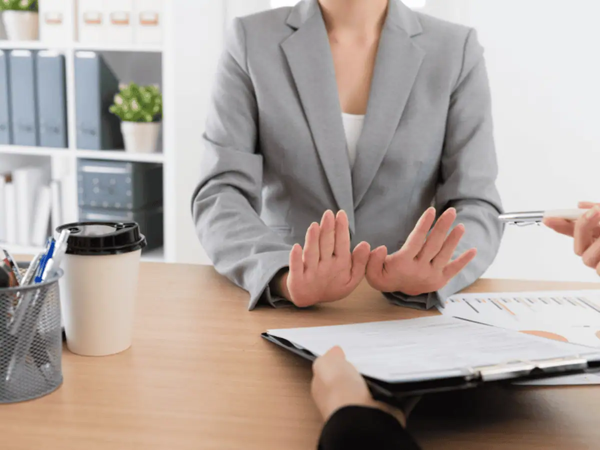 viết email từ chối nhận việc